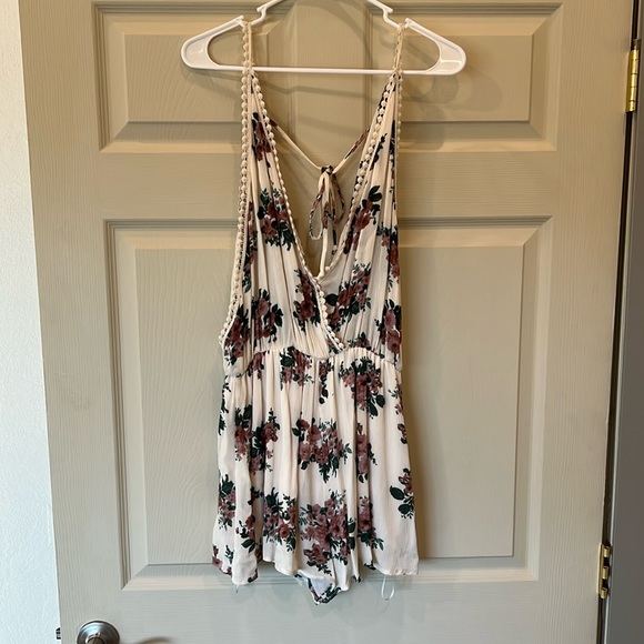 Romper - Picture 1 of 2